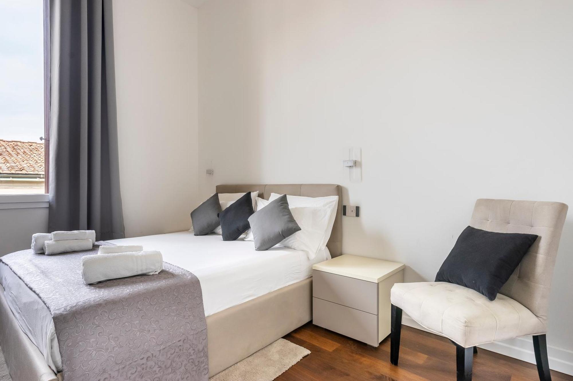 San Marco Black Appartamento Luxury Con Terrazzo E Parcheggio Su Richiesta Florenţa Exterior foto
