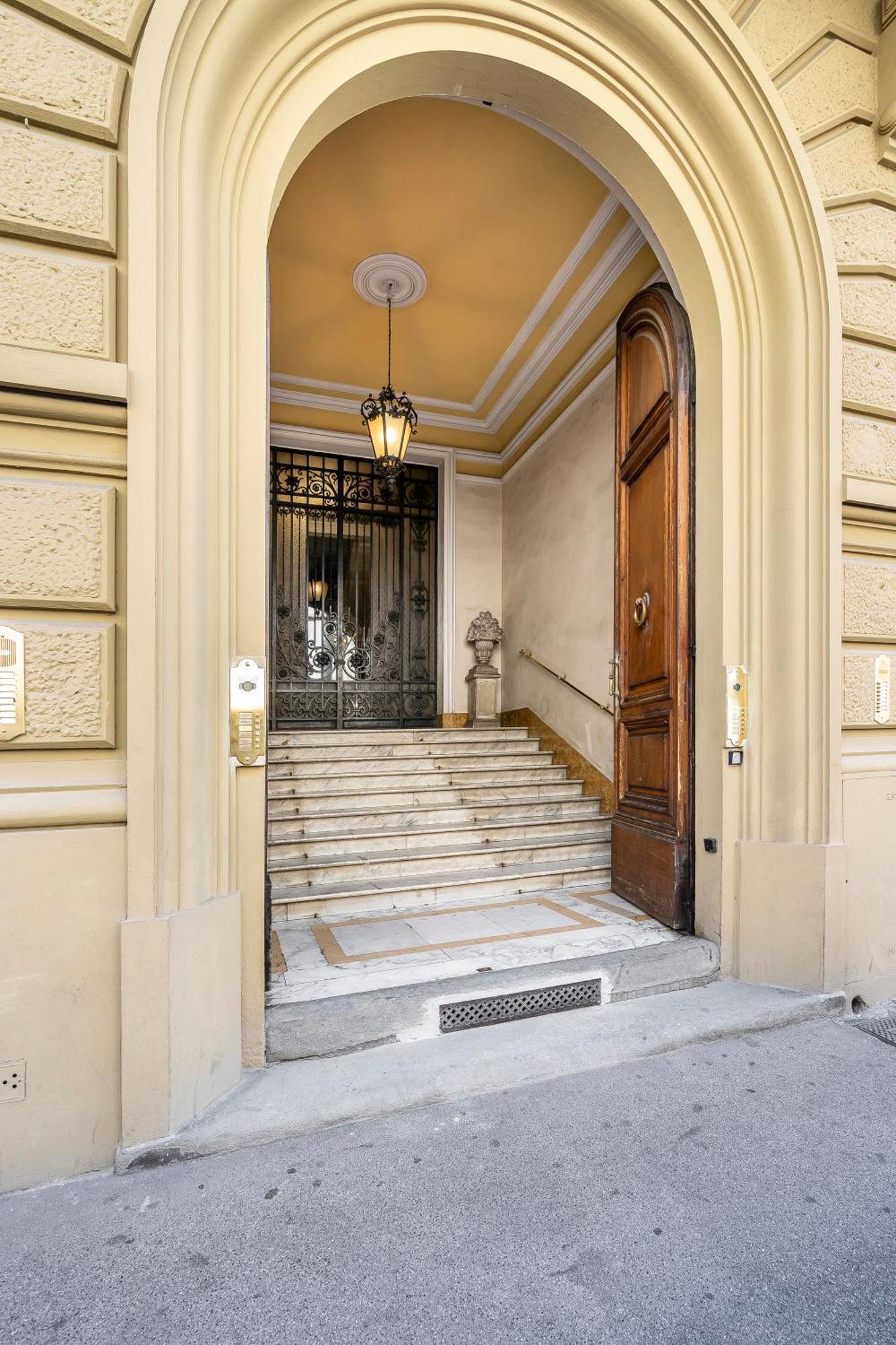 San Marco Black Appartamento Luxury Con Terrazzo E Parcheggio Su Richiesta Florenţa Exterior foto